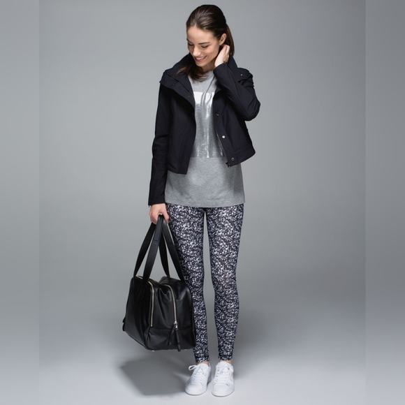 Lululemon Shine Tight Shimmy Shimmer Womens 4 Athlesuire Sporty Yoga Gym Sporty - Picture 4 of 16